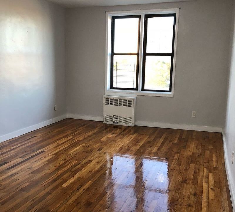 2nd image of 514 Rockaway Pkwy APT A7