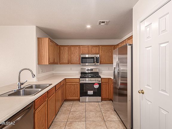 2nd image of 2195 W Burlwood Way