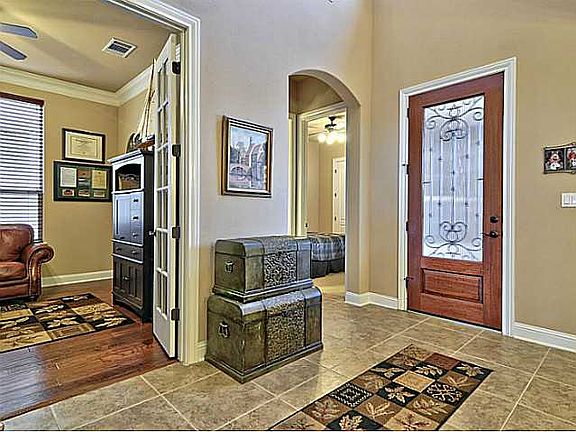 4th image of 4529 Mont Blanc Dr