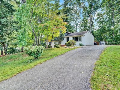 105 Simsbury Ln, Forest, VA, 24551