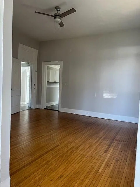 1 bed, 1012 sqft, $880 — Photo 4