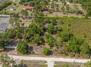 7906 23rd Pl, Labelle, FL 33935