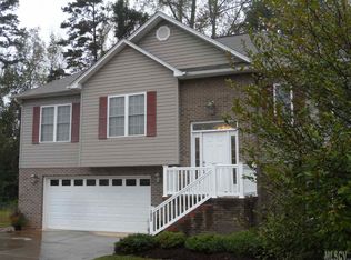 1677 Mayfair Dr, Conover, NC 28613