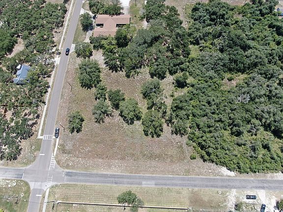 3rd image of 1117 N Live Oak St