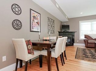 855 Lagrange St UNIT 5, Boston, MA 02132