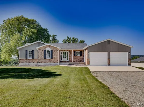 4 McClanahan Rd, Farmington, MO 63640