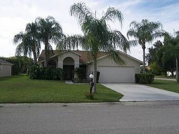 1st image of 6680 Saint Ives Ct