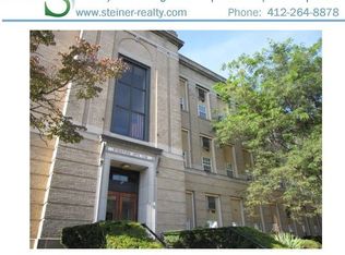 1130 Ridge Ave APT 102, Coraopolis, PA 15108