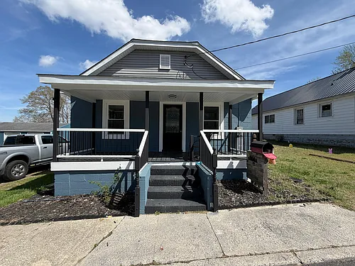 9 Johnson Ave Photo 1