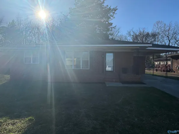 3307 Farriss Dr NW, Huntsville, AL 35810