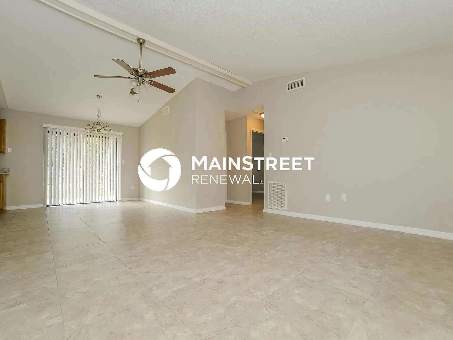 1223 Waffle St SE — Photo 2
