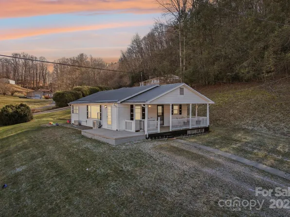 445 Bill Allen Branch Rd, Burnsville, NC 28714