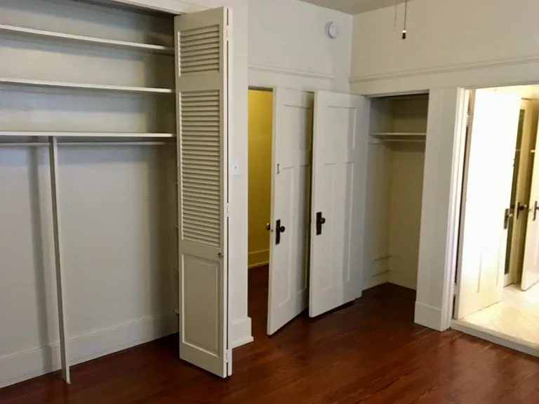 2225 Pine St — Photo 7