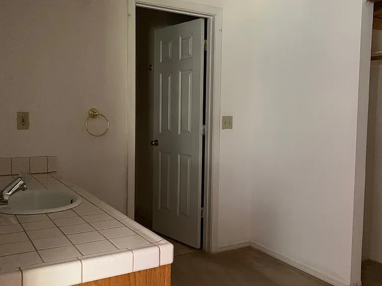 3756 Rosita Dr — Photo 20
