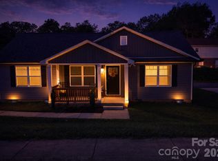 620 13th St SW, Hickory, NC 28602