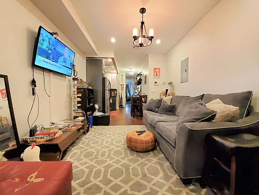 Rented by Lofts and Flats LLC | media 11