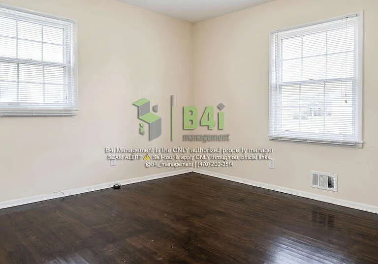 4470 Burks Rd — Photo 10