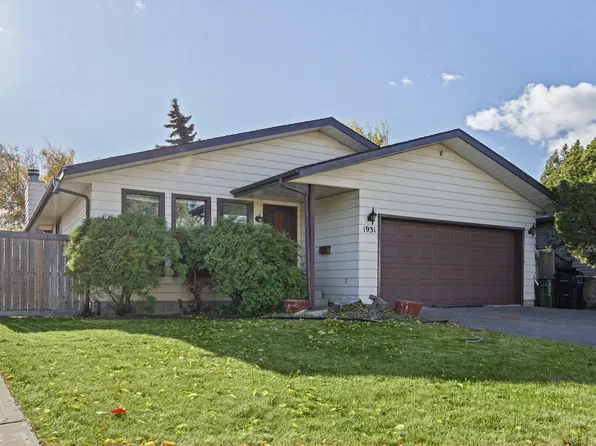 1931 145th Ave NW, Edmonton, AB T5Y 1V1
