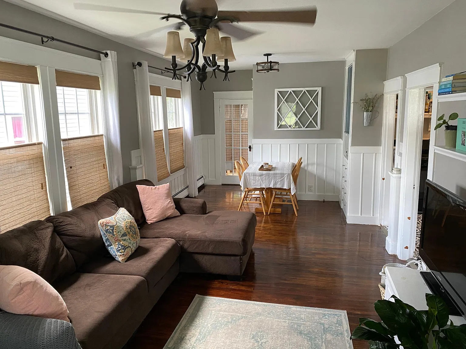 2 Marshall Ave — Photo 3
