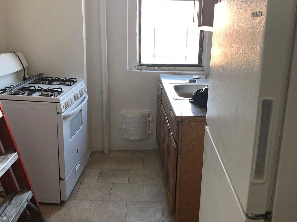 2nd image of 910 Prospect Ave APT 15