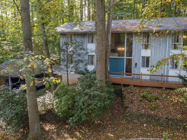 427 Walden Ln, Hockessin, DE 19707