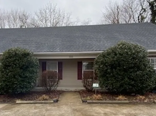 316B Woodhill Ln, Frankfort, KY 40601