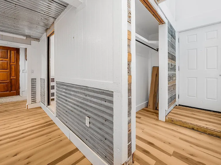 10011 Little Creek Cir — Photo 25