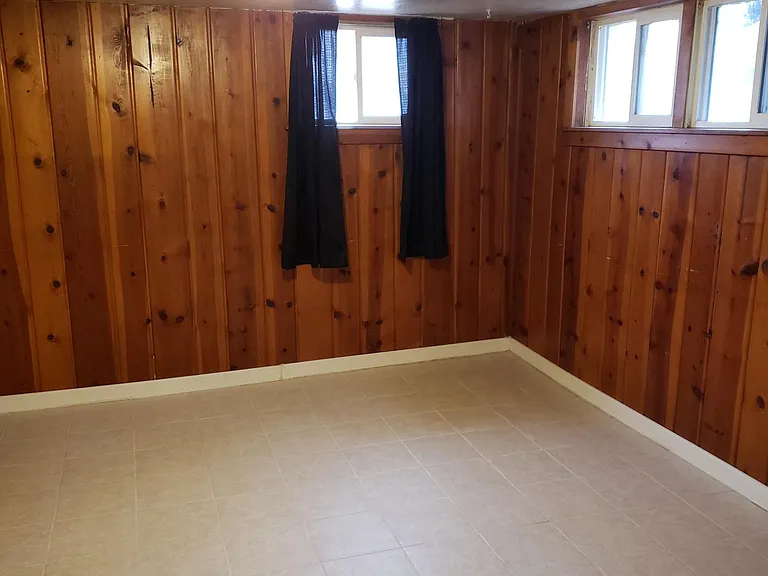 206 Clark St — Photo 6