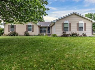 613 Linden Dr, Saint Joseph, IL