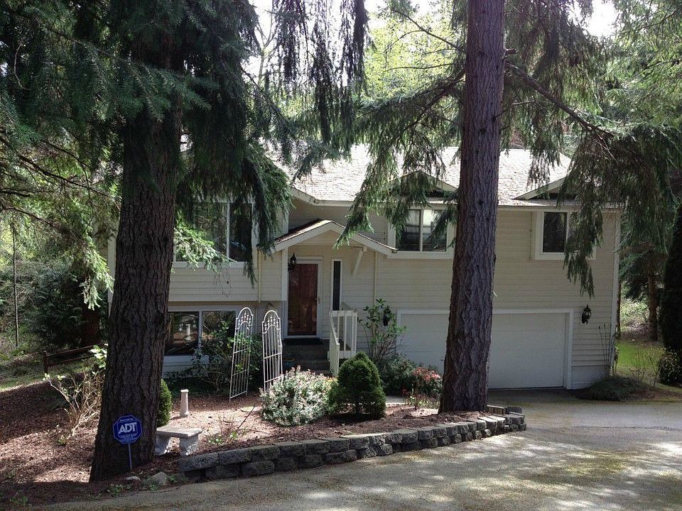 1st image of 8130 Autumn Hills Pl NE