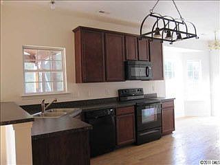 5th image of 8616 Ellington Park Dr