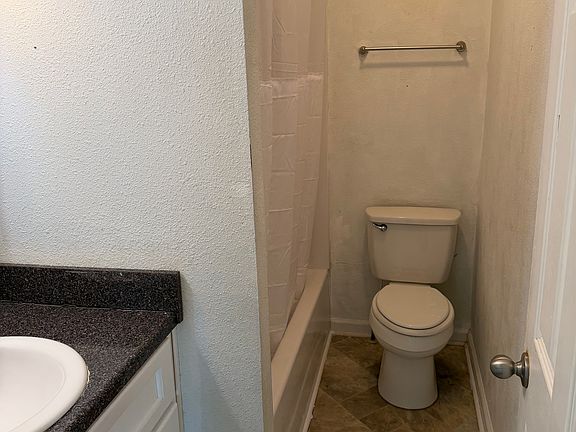 4th image of 329 Scalf Dr #B