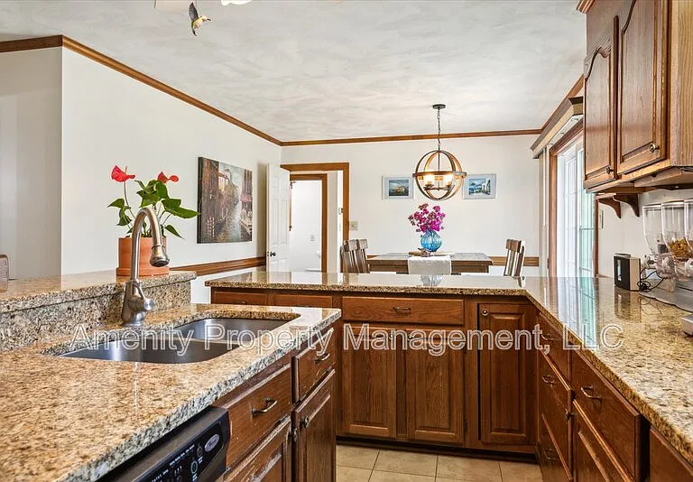5974 Ladysmeade Ln — Photo 23