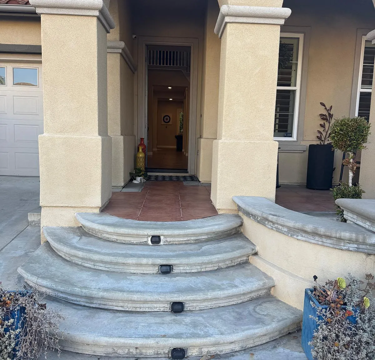 4 bed, 3066 sqft, $6,900 — Photo 3