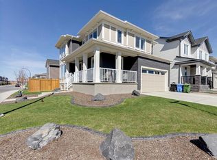 28 SE Carringwood Close NW, Calgary, AB T3P2A9