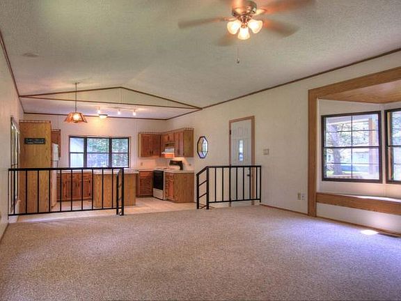 3rd image of 8270 Cottage Dr W
