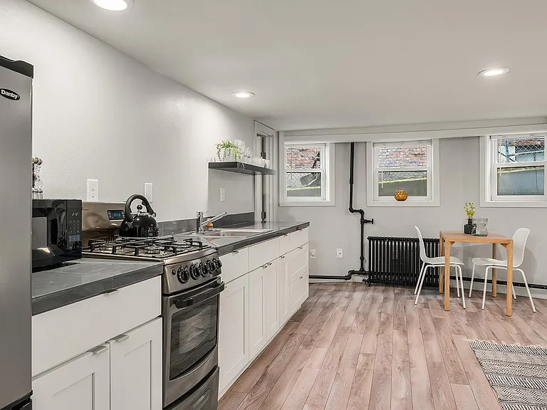 623 Federal Ave E #102 — Photo 5