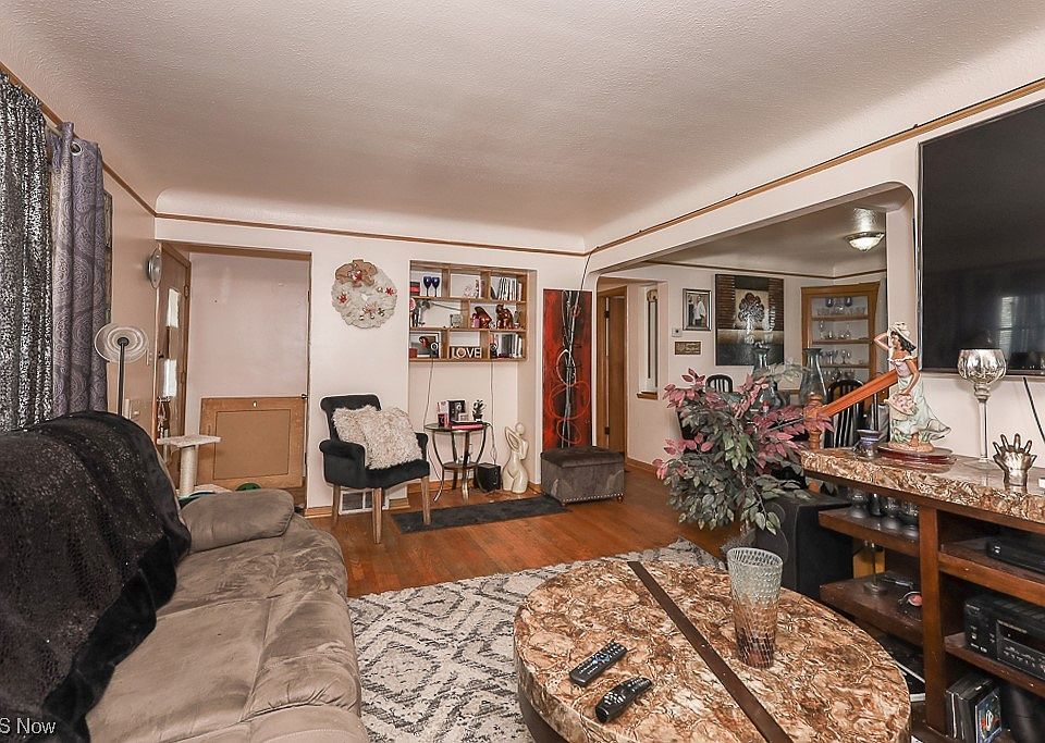 15316 Greendale Rd, Maple Heights, OH 44137 Zillow