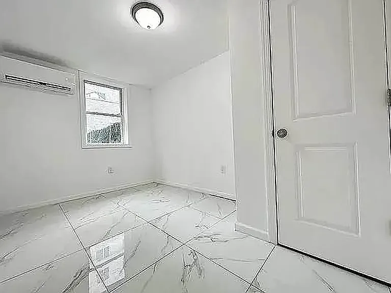 2832 W 15th St #1B — Photo 5
