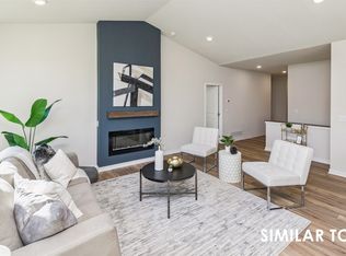 811 E Bridge Rd, Polk City, IA 50226