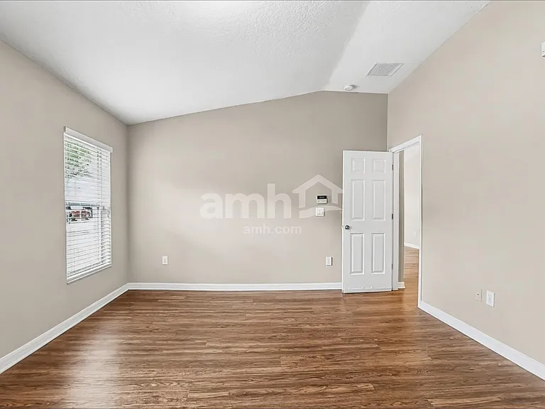 2305 Lawrence Hall St — Photo 9