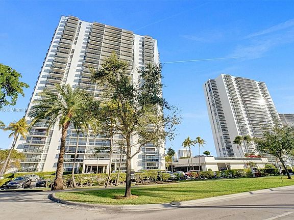 3rd image of 3625 N Country Club Dr APT 209