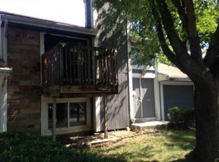 209 W Birchwood Dr, Romeoville, IL 60446