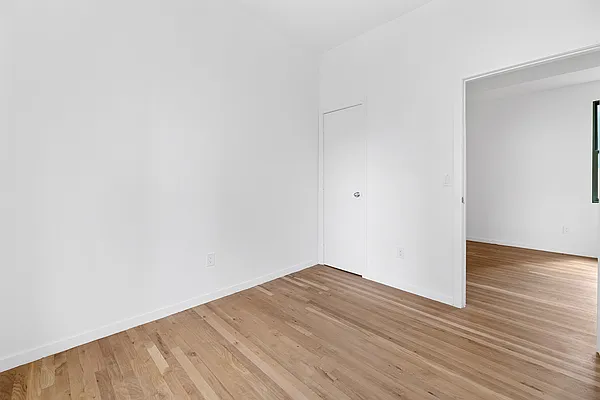 Rented by REAL New York | media 29