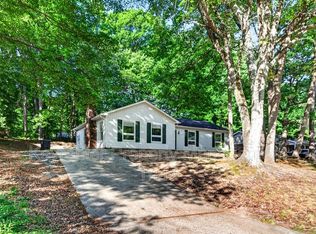 1112 Eagle Rd, Greensboro, NC 27407