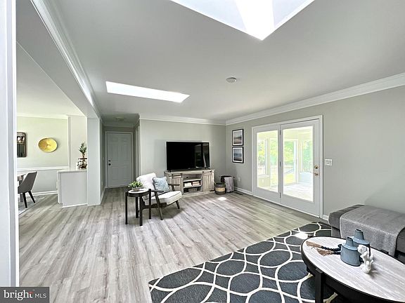 4th image of 37393 Benita St