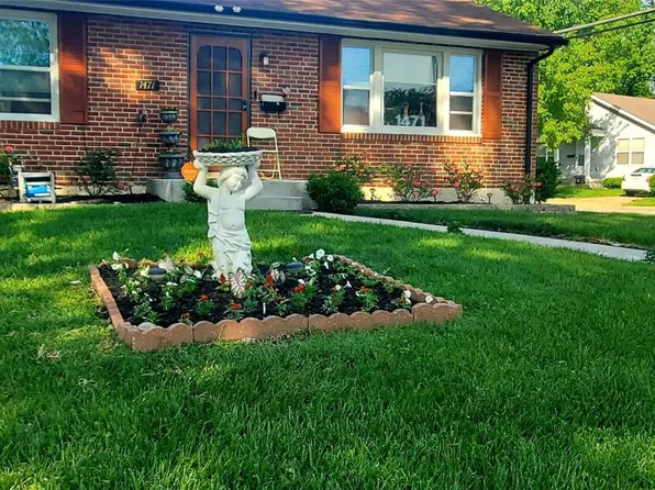 1471 Coolidge Dr, Saint Louis, MO 63132