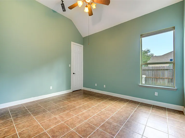 11422 Carson Field Ln — Photo 33