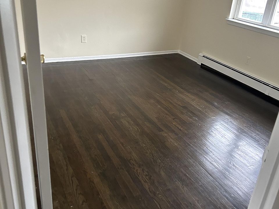 2nd image of 82 Contant Ave #16686922