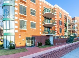 55 S Middle Neck Rd APT 3A, Great Neck, NY 11021